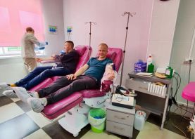 5 июня работники учреждения здравоохранения «Городская станция скорой медицинской помощи» во главе с главным врачом – Жинко Александром приняли участие в Республиканской донорской акции «Белая Русь - родная кровь»